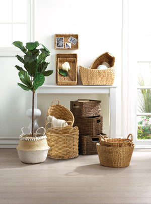 SEAGRASS BASKET WITH TASSELS